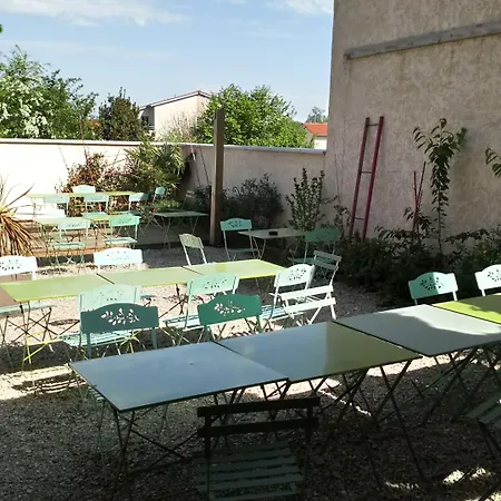 La Roseraie 3* Ambérieux-en-Dombes